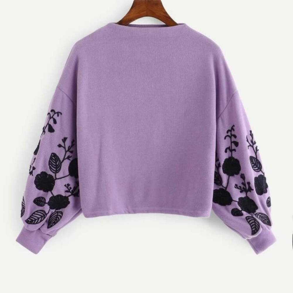 Florarl embroidered sweatshirt
